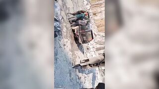 Rocks Fell On A Miner Killing Him Instantly