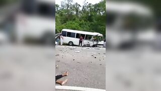 Several Dead Following Head On Crash Of Vans In Jamaica