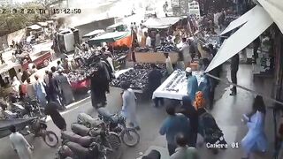 Out Of Control Truck Kills Three In Karachi
