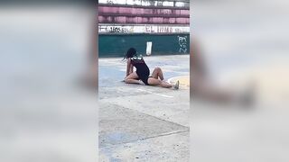 Two Latinas Get Into A One On One Fight Over A Dude Known As  'El Brayan'