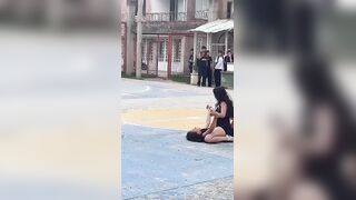 Two Latinas Get Into A One On One Fight Over A Dude Known As  'El Brayan'