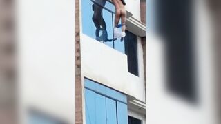 Mentally Ill Man Jumps From 5th Floor In Peru