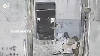 Ukrainian Border Guard Brigade Hart struck multiple Russian soldiers.
