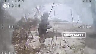Ukrainian Border Guard Brigade Hart struck multiple Russian soldiers.