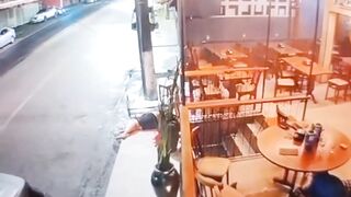 Restaurant Customer Riddled with Bullets by Sicarios In Rio