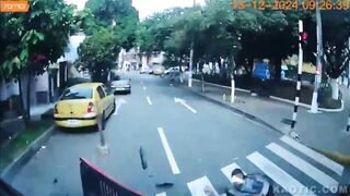 WATCH OUT FOR THOSE GREEN LIGHTS! (and red)