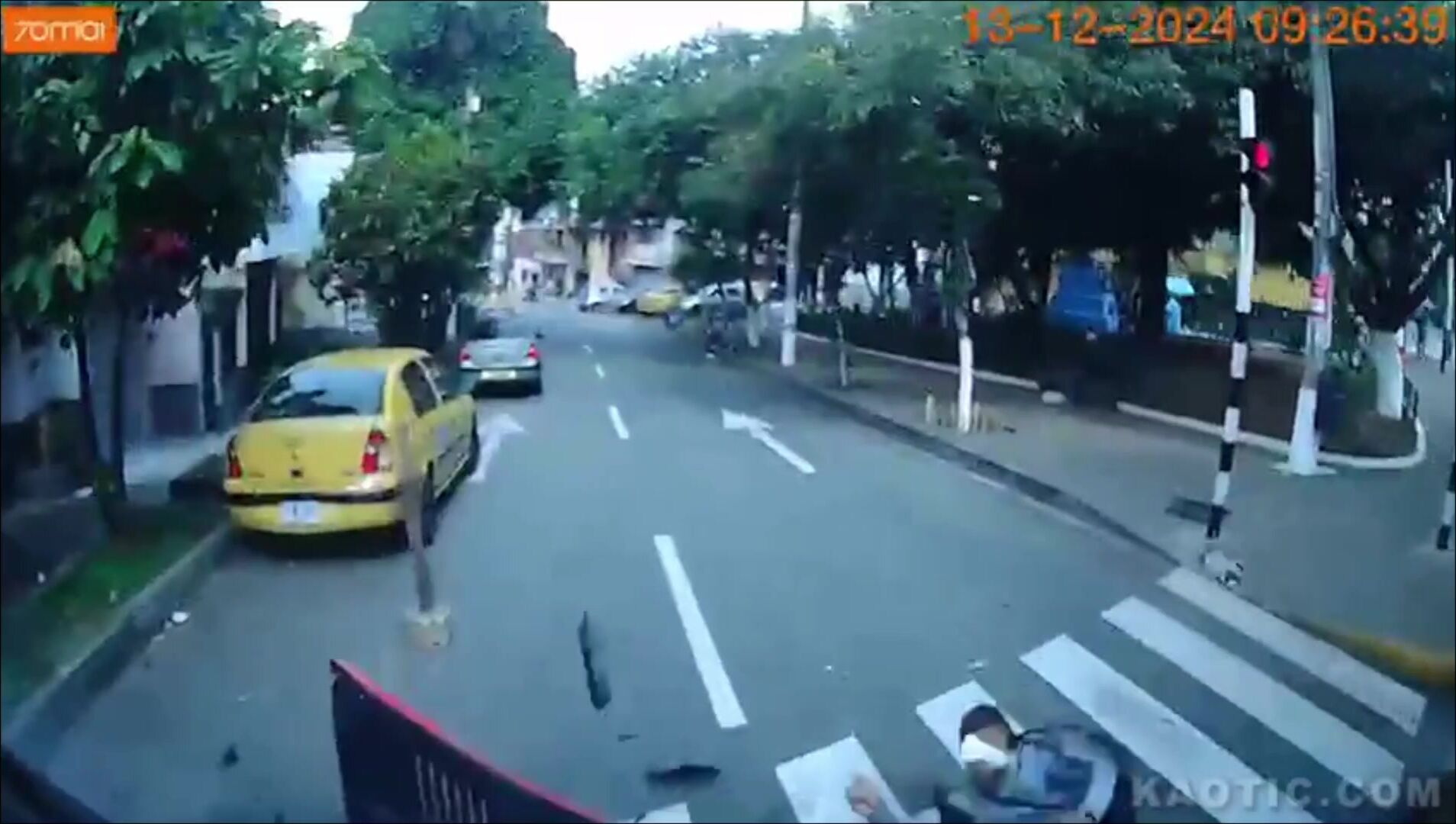 WATCH OUT FOR THOSE GREEN LIGHTS! (and red)