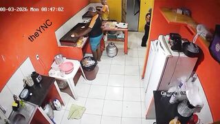 Snack Bar Employee Making A Sandwitch Gets Gunned Down In Front Of Co-Workers