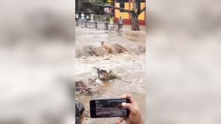 Man Drowns During Flood In India, Crowd Enjoys The Show