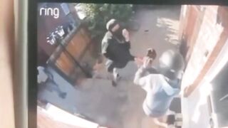 Delivery Driver Gets Stabbed In London