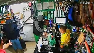 AmateurRobbers Meet Instant KARMA