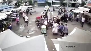 Elderly Woman Gets Stabbed And Clubbed By Market Vendor In Vietnam