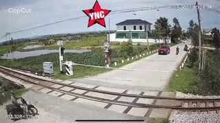 89-Year-Old Woman Dies After Being Hit By Train While Trying to Cross Railroad Tracks