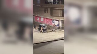 Fleeing In Rickshaw Phone Snatcher Intercepted And Brutalized In Peru