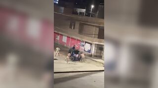 Fleeing In Rickshaw Phone Snatcher Intercepted And Brutalized In Peru