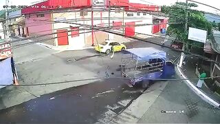 Drunk Man Lying On The Road Gets Run Over By Truck In El Salvador