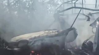 More burned ruzzian invaders lying along the roads, more!