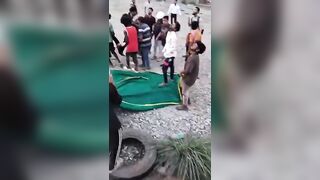 Failed Rescue Of Suicidal Man In India
