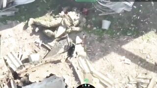 Grenade suicide blows Ukrainian brains.