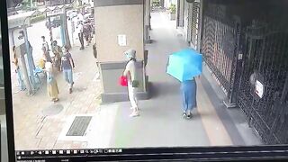 Metal Pipes fatally struck Woman {Classic video}
