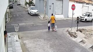Man Gets Gunned Down In Front Of Daughter In Broad Daylight