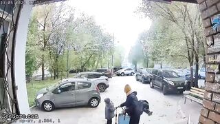 Man commits suicide in russia nearly hitting a child (CLASSIC VIDEO)