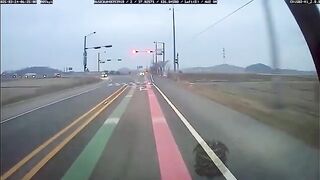 Road Rash [Remastered] (à compilation of car crashes from North-America)