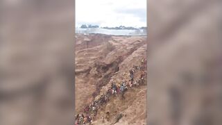 Over 100 killed in gold mine collapse on border between Cameroon and CAR
