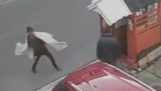 Homeless Brut Knocks Out Security Guard With A Stone, Robs Him
