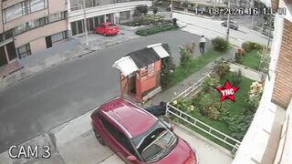 Homeless Brut Knocks Out Security Guard With A Stone, Robs Him