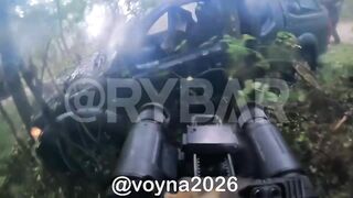 RUSSIAN SPECIAL FORCES EXECUTING UKRANIAN SOLDIERS