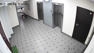A Russian veteran beat up a woman.