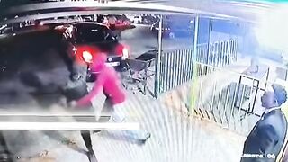 Criminal Cornered And Hacked By Machete Gang In South Africa