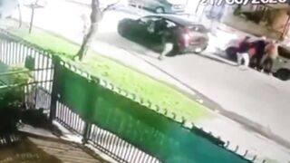 Argentina: Off-Duty Cops Turn Carjackers into Target Practice