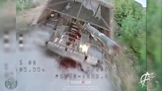 UKRAINIAN T-64  TANK DESTROYED IN RUBIZHNE