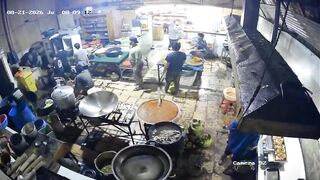 Indonesia: Work Dispute Ends With 4 Punches to the Head, 1 Dead