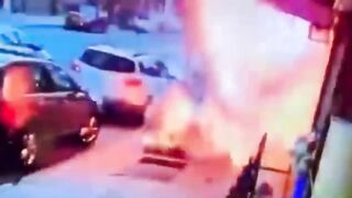 US: Queens Transformer Blows Up Spectacularly, Sky Turns Blue