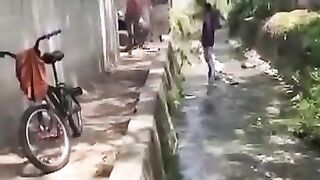 Two Guys Fights Inside Shit (Funny)