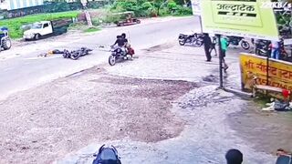 India: Garbage Truck Reverses Into Biker, E-Rickshaw Dodges Death