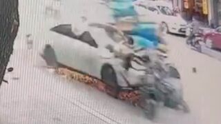 Driver suffers medical emergency kills one and leaves 5 others injured in China