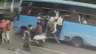 Man Trying To Board A Moving Bus, Falls And Gets Run Over. Dies In Hospital