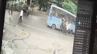 Man Trying To Board A Moving Bus, Falls And Gets Run Over. Dies In Hospital