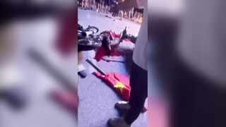Everyone Films The Bleeder, Nobody Helps
