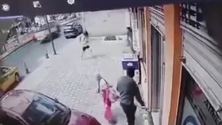 Man Who Came To Pay Child Support Fatally Shot And Mugged In Ecuador