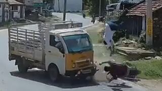 Helmetless Bike Riders Sent Flying In Tamil Nadu
