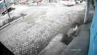 Out Of Control Truck Kills Pedestrain, Driver In Ecuador
