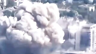 RUSSIAN ARMY DECIMATING KHERSON TO PIECES