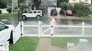 Video captures moment a New Yorker gets struck by lightning