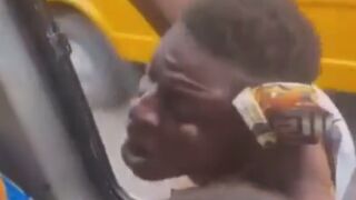 Dude Tried To Snatch A Phone From Bus Passenger, Regrets It Now, Lol
