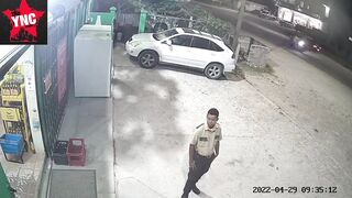 Classic: Security Guard gets Shot for His Gun
